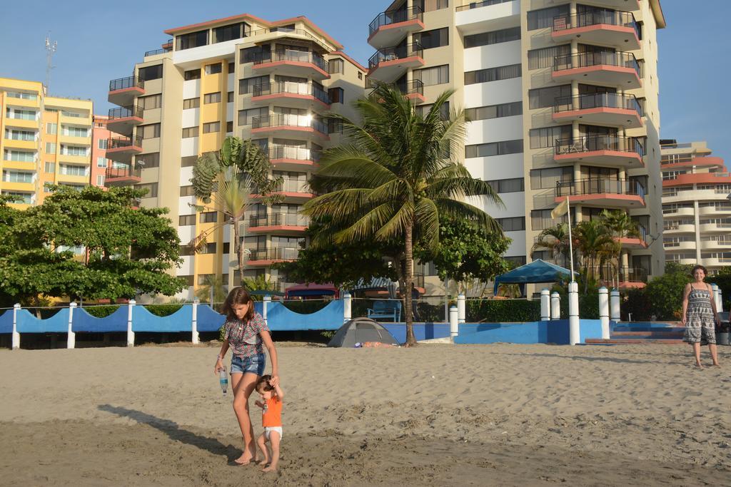 Playa Almendro Resort Тонсупа Экстерьер фото